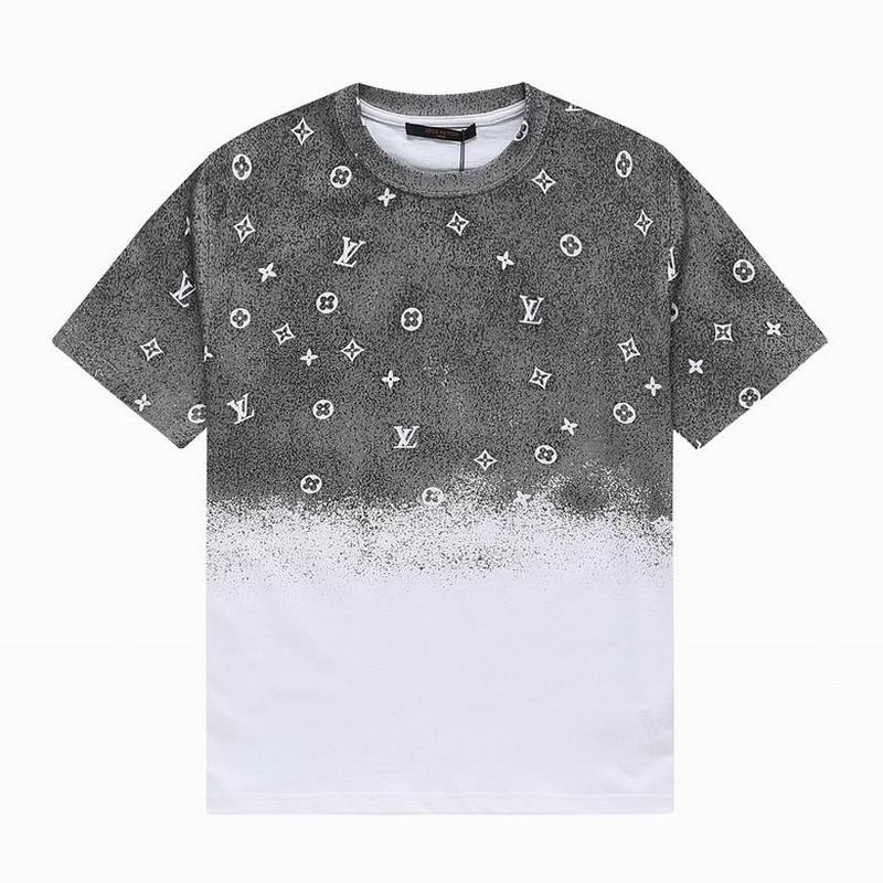 Louis Vuitton Men's T-shirts 924